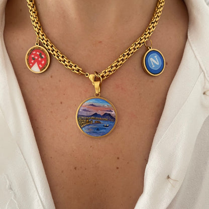 Collier Napoli by night
